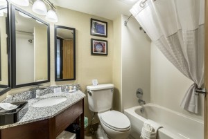 Comfort Inn & Suites Albuquerque - All Our Rooms Come with Private Bathrooms