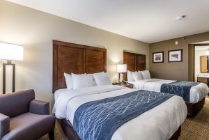Comfort Inn & Suites Albuquerque - Two Queen Beds Can Comfortably Accommodate up to 4 Adults